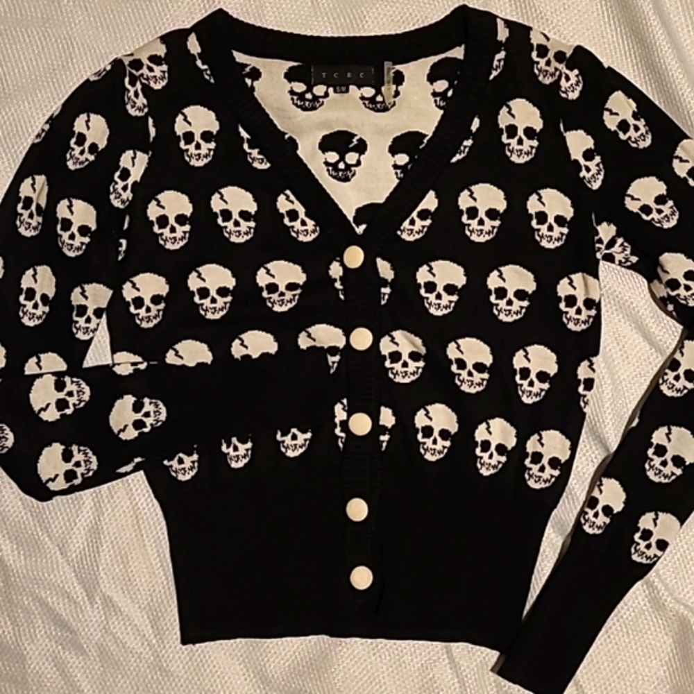 TCEC sweater size small. Great shape like new